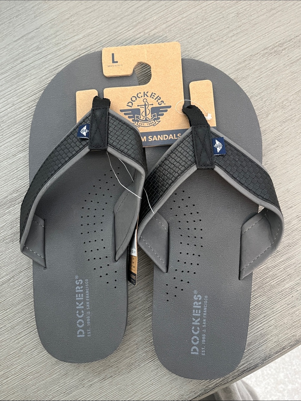 Dockers Men's Gray and Black Foam Flip-Flops